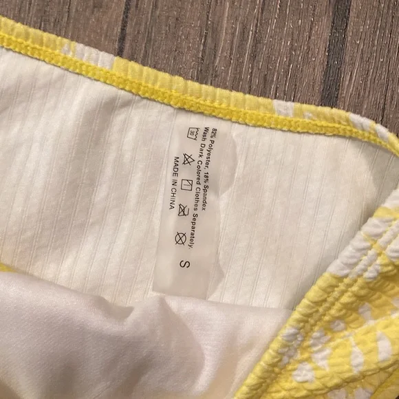 Yellow Flower Bathing Suit 🌻 - Picture 3 of 6